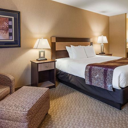 Crandon Inn&Suites Extérieur photo