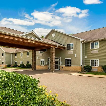 Crandon Inn&Suites Extérieur photo