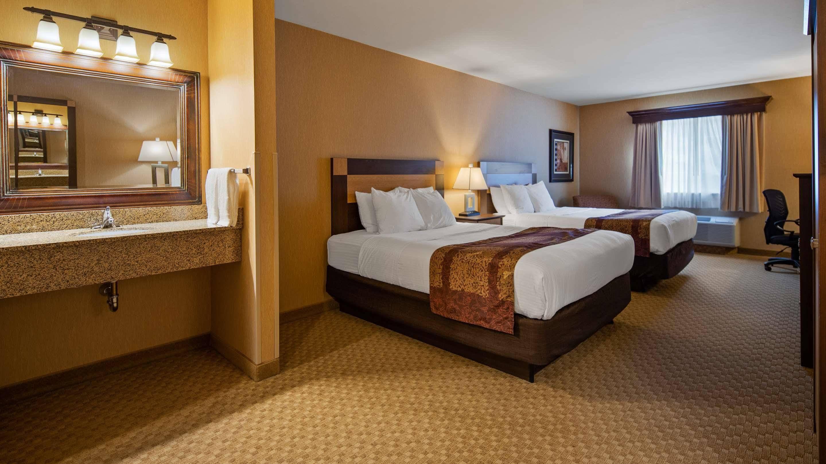 Crandon Inn&Suites Extérieur photo