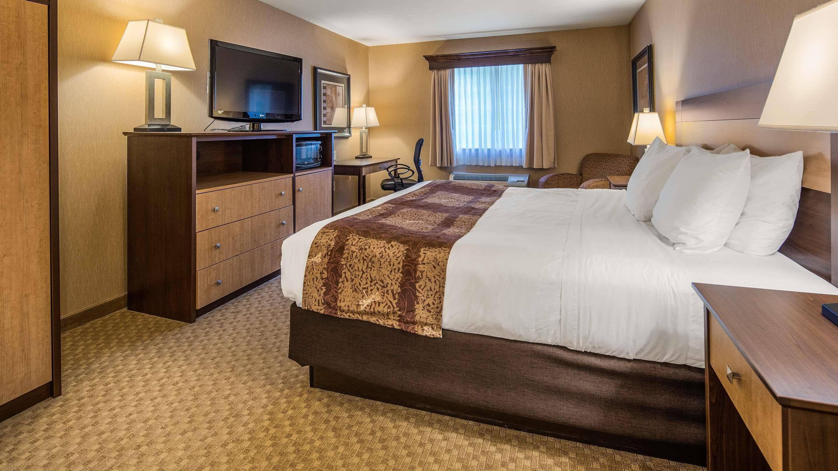 Crandon Inn&Suites Extérieur photo