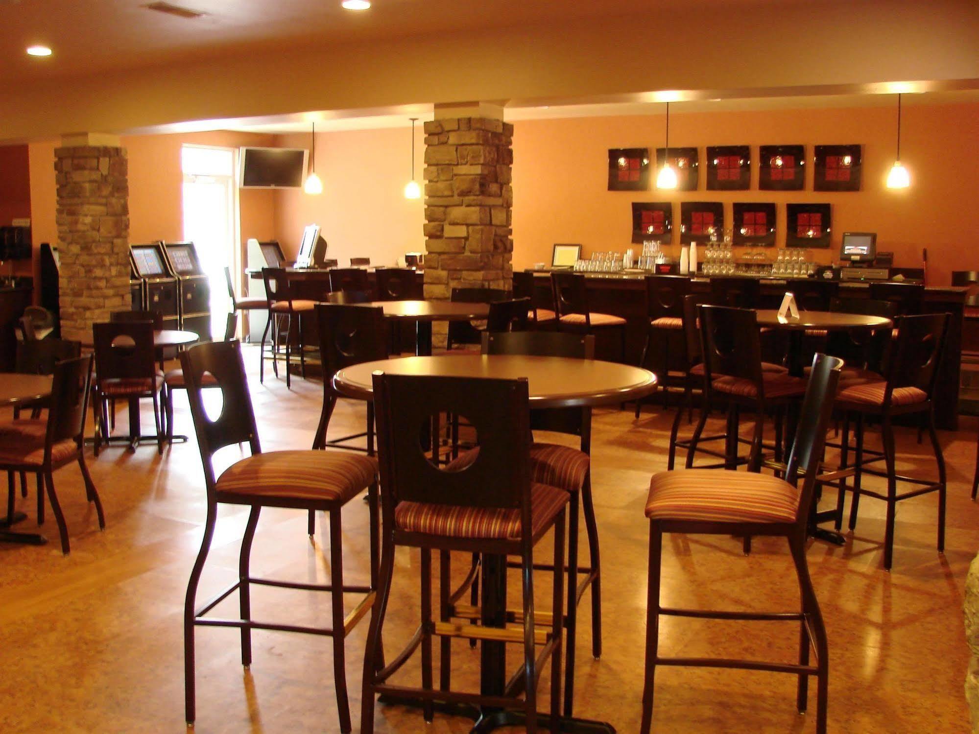 Crandon Inn&Suites Restaurant photo